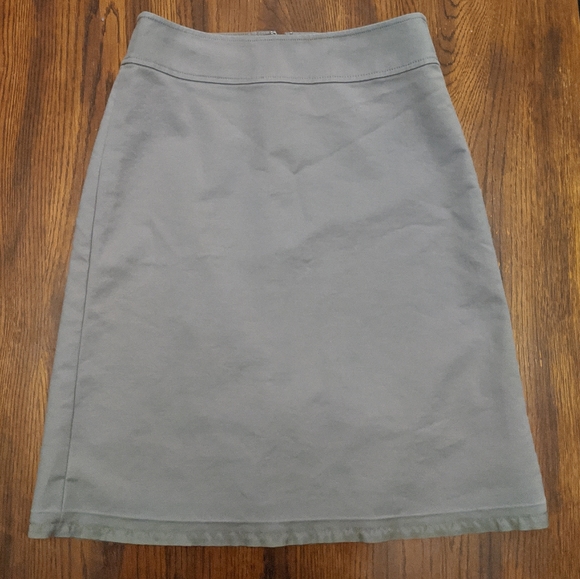 Banana Republic Gray Skirt with sheer trim - Picture 2 of 7